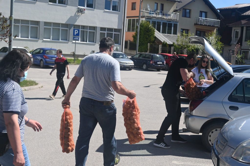 ЈАВНИ ПОЗИВ за додјелу сјеменског пакета за прољетну сјетву социјално угроженим категоријама